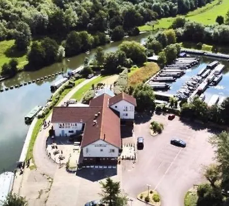 The Riverside 3* Saltford