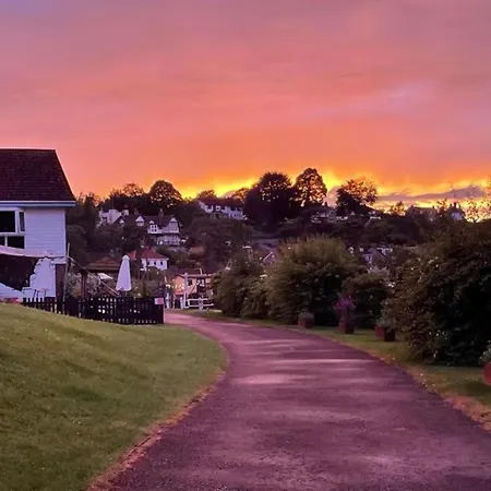 The Riverside 3* Saltford
