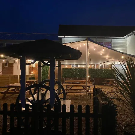 The Riverside Zajazd Saltford