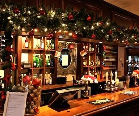 The Riverside 3*