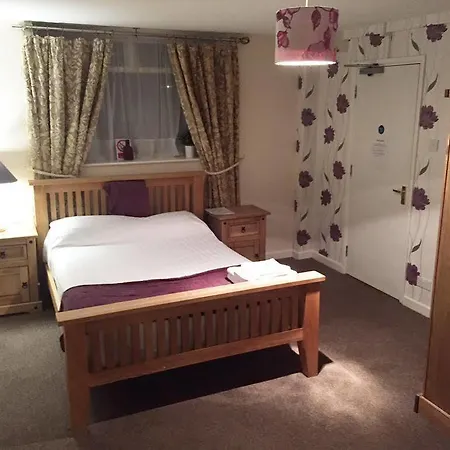 The Riverside 3*